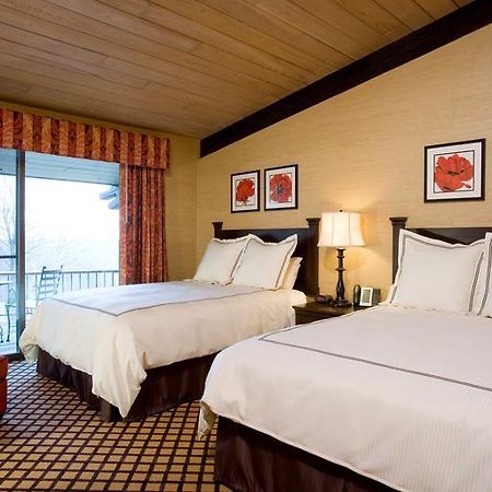Summit Village Bellaire الغرفة الصورة