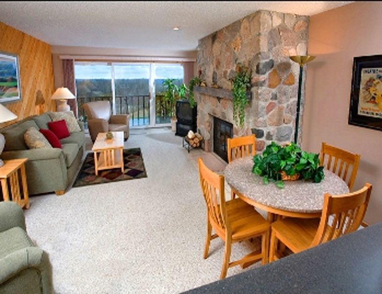 Summit Village Bellaire الغرفة الصورة