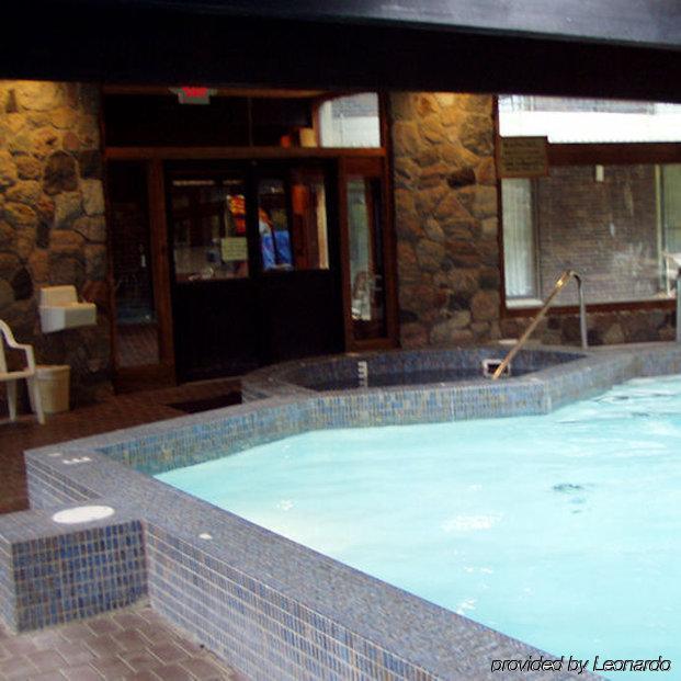 Summit Village Bellaire المرافق الصورة
