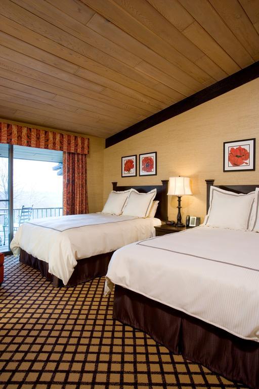 Summit Village Bellaire الغرفة الصورة