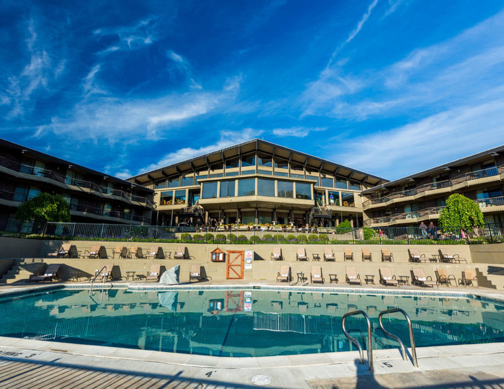 Summit Village Bellaire المظهر الخارجي الصورة